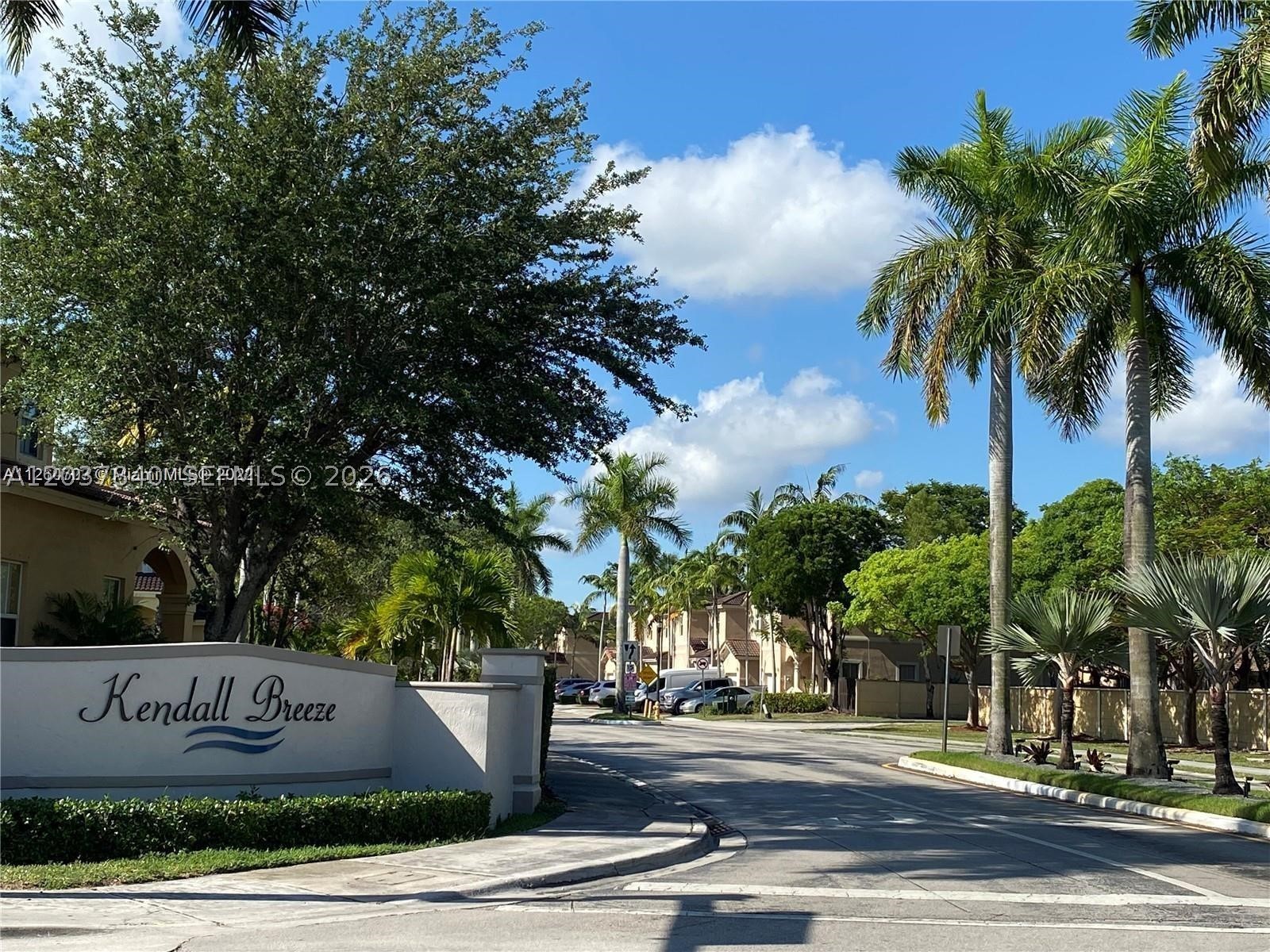 KENDALL BREEZE SOUTH - Residential