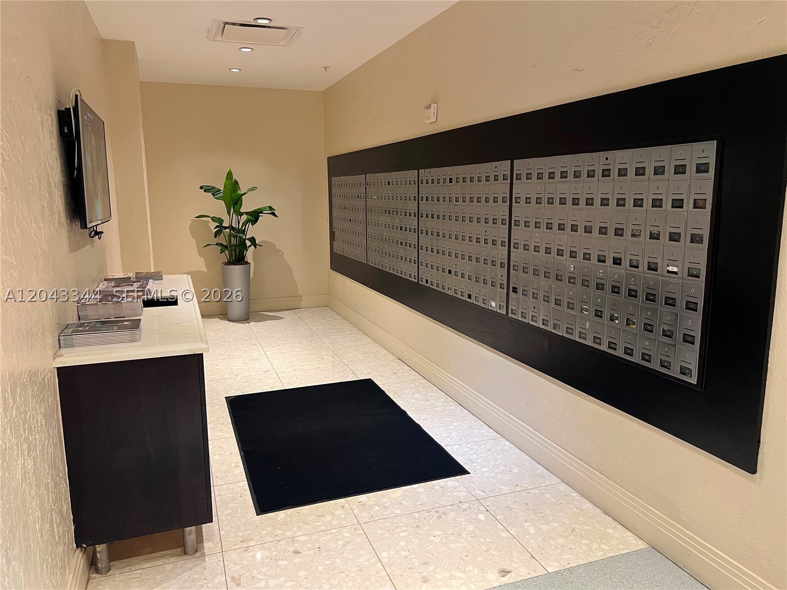 TIDES ON HOLLYWOOD BEACH - Residential