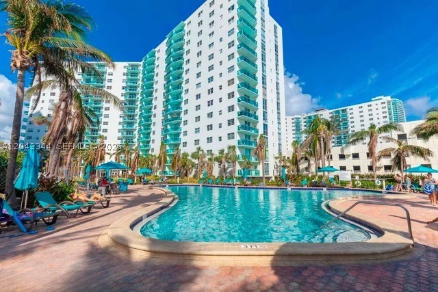 TIDES ON HOLLYWOOD BEACH - Residential