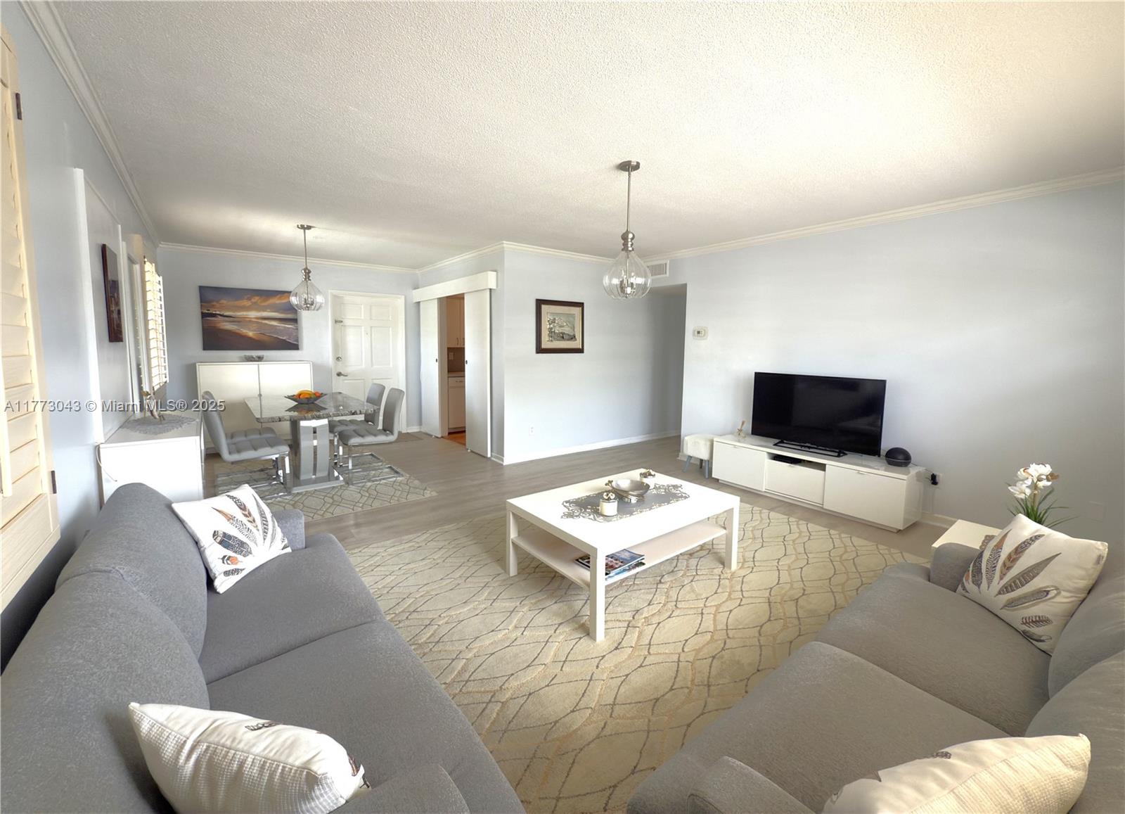 PARK RIDGE EAST APTS COND - Residential