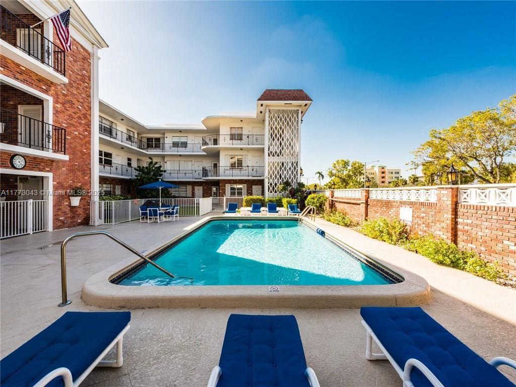 This beautiful 2-bedroom, 2-bath corner unit features a brand-new roof. Ideally located behind the Galleria Mall, it offers easy access to the beach, top restaurants, and vibrant city life. Enjoy your private balcony or relax by the heated pool in this well-managed, friendly complex. You’re within walking distance to Publix, parks, and more, all in the Bayview Elementary School District. Perfect as a vacation home or year-round residence, this unit allows immediate rentals, though only once per year. A fantastic opportunity for homeowners and investors alike!