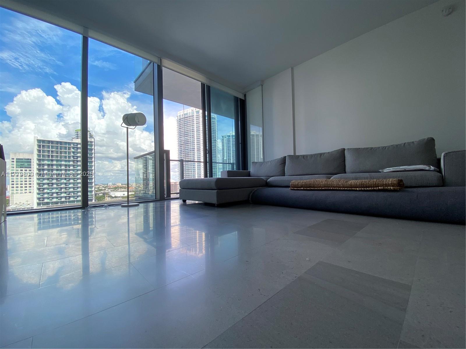REACH CONDO - Residential Lease