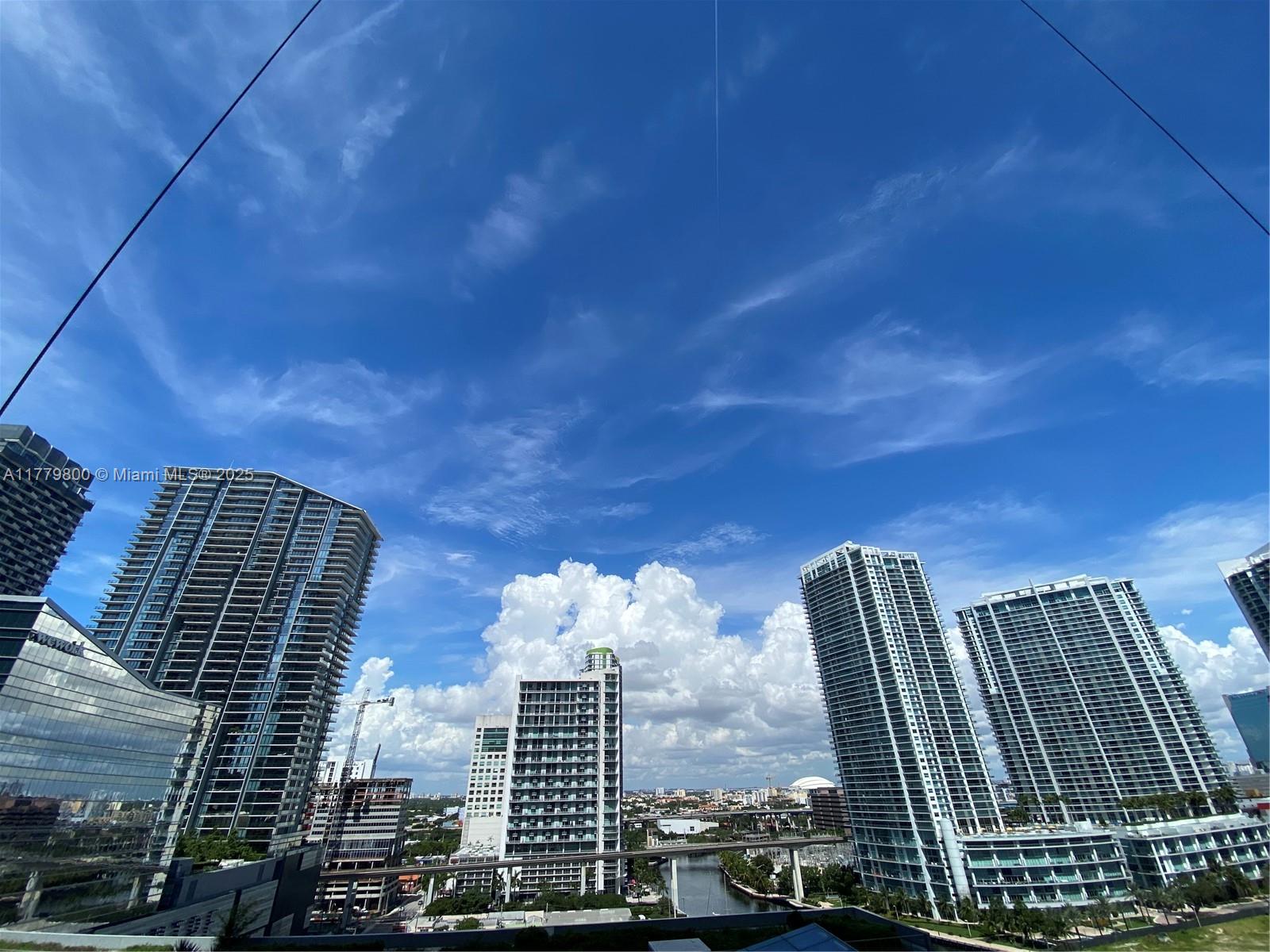 REACH CONDO - Residential Lease