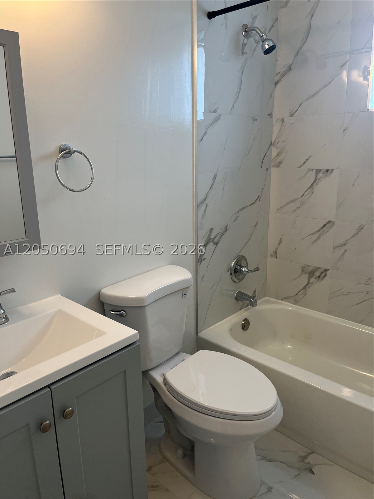 TOWN OF HIALEAH 1 ADDN AM - Residential Lease