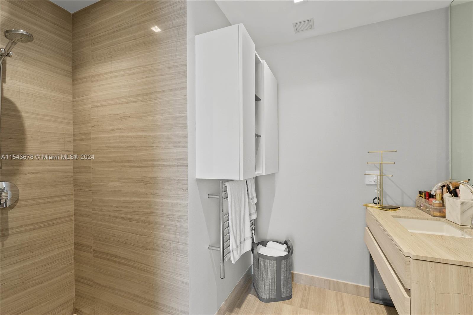 18975 COLLINS CONDO - Residential Lease