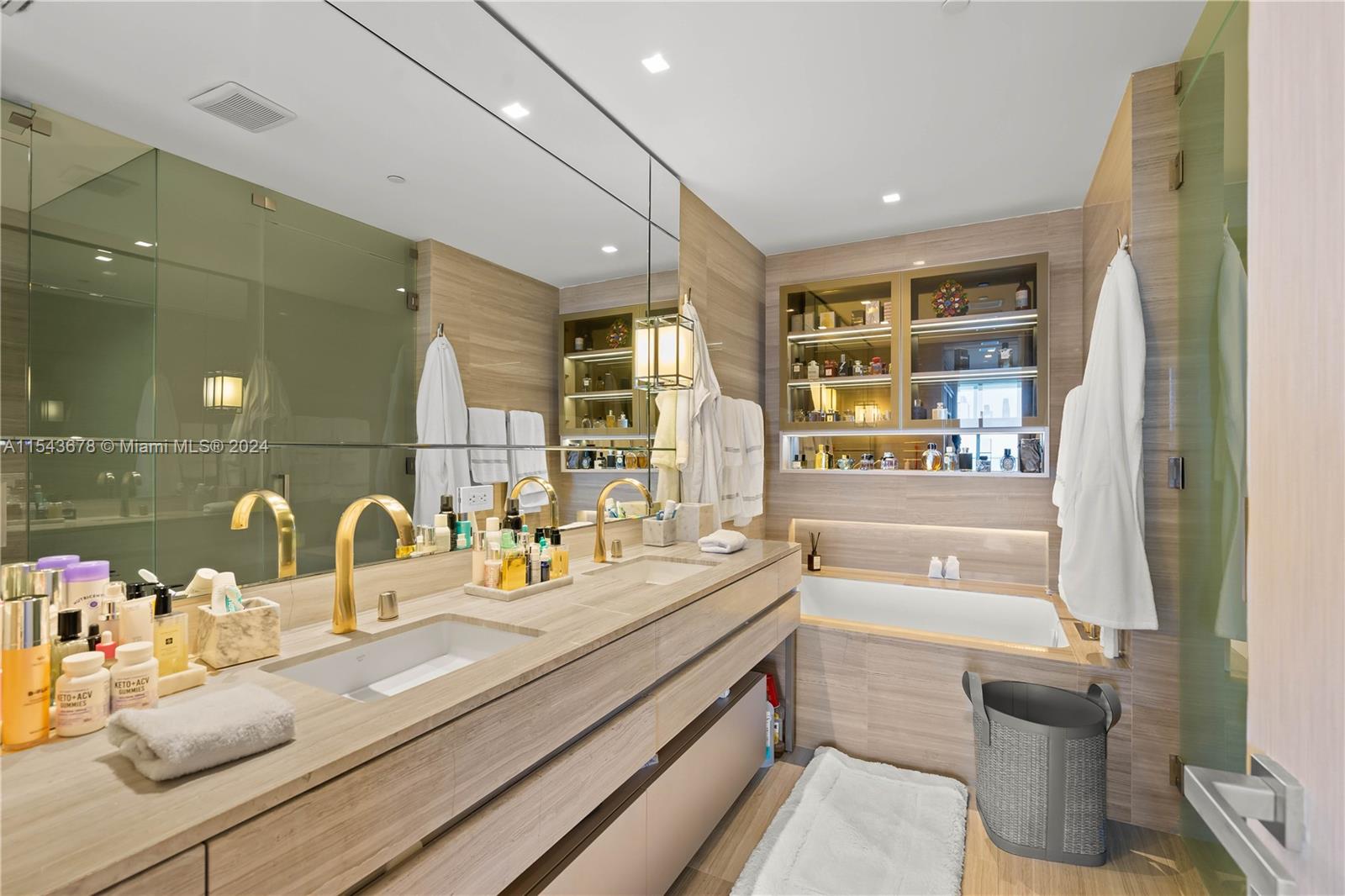 18975 COLLINS CONDO - Residential Lease