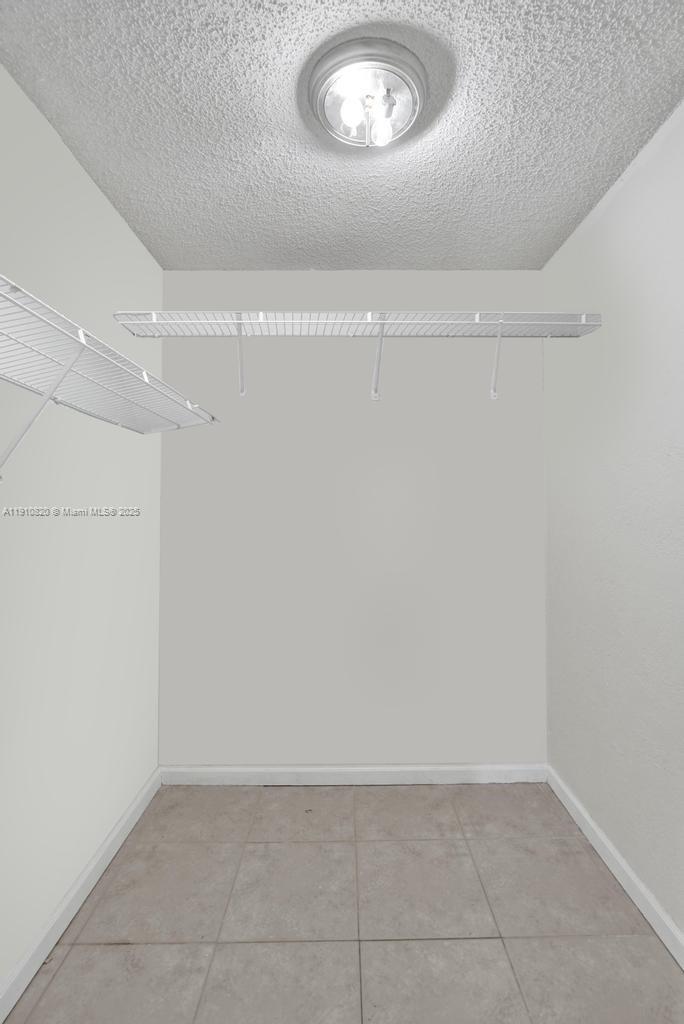WOOD HUE I CONDO - Residential