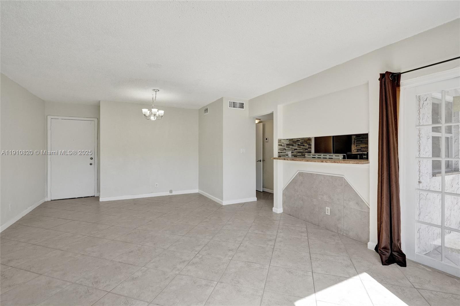 WOOD HUE I CONDO - Residential