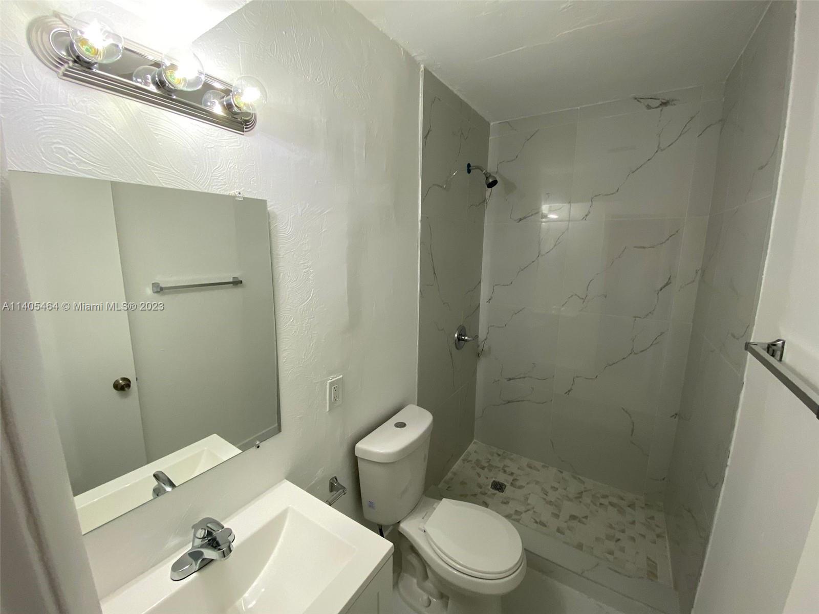FLORAL PK 1ST AMD - Residential Lease