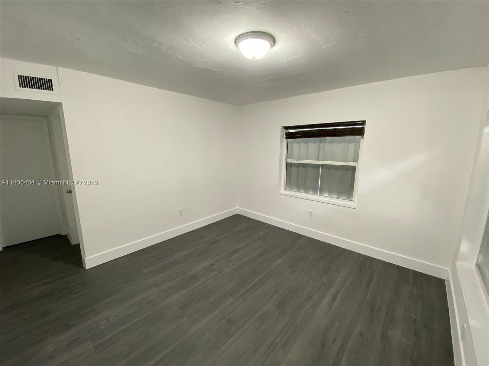 FLORAL PK 1ST AMD - Residential Lease