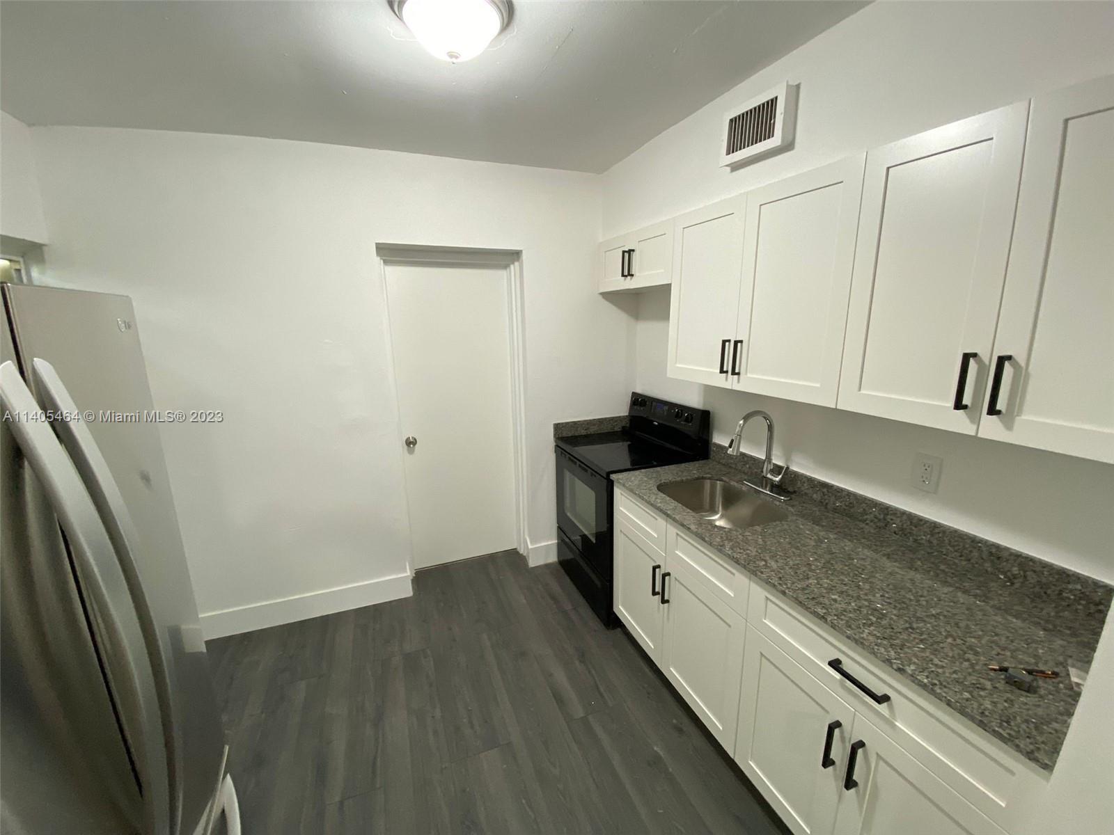 FLORAL PK 1ST AMD - Residential Lease