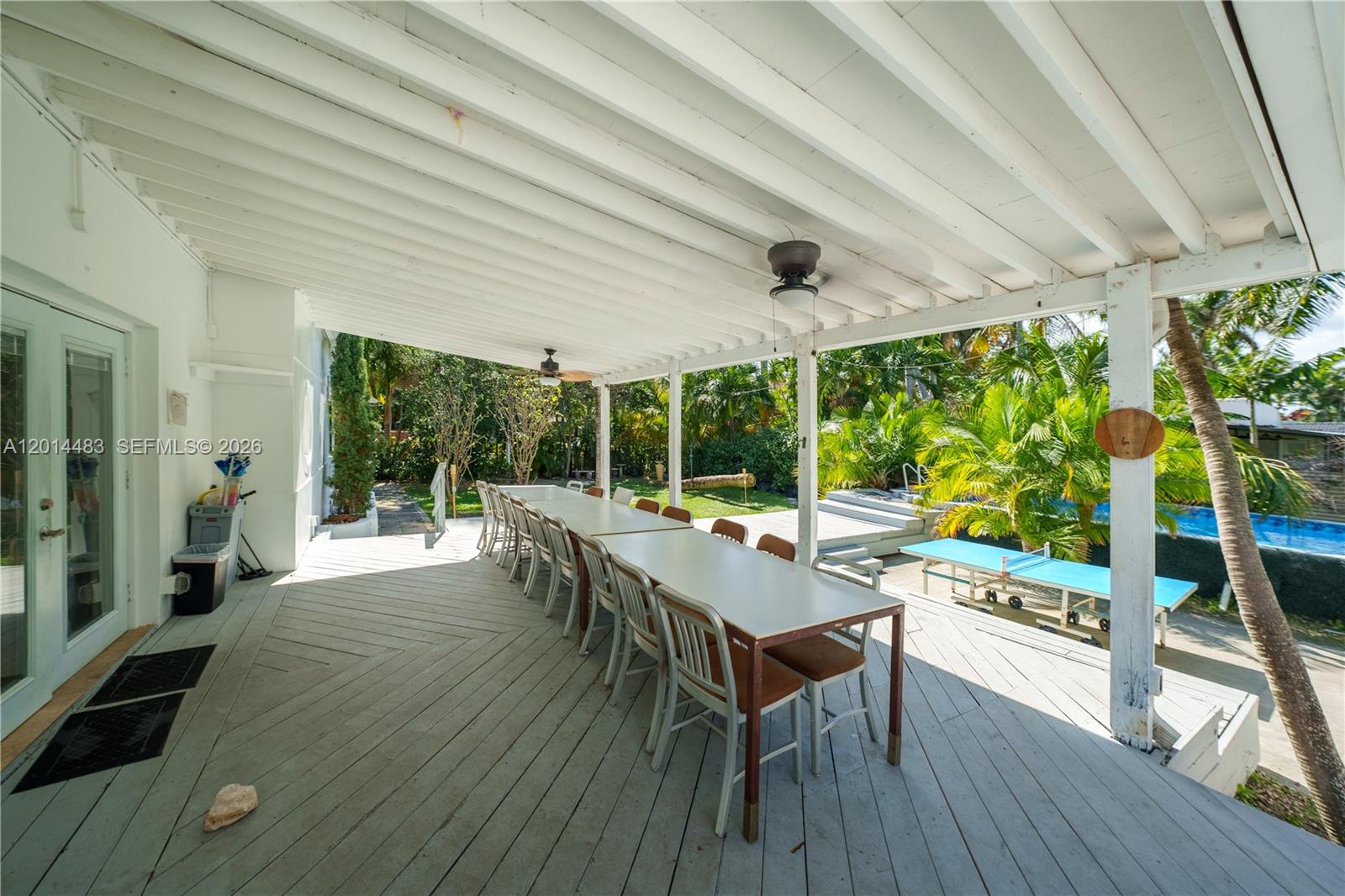 HOLLYWOOD LAKES SECTION - Residential