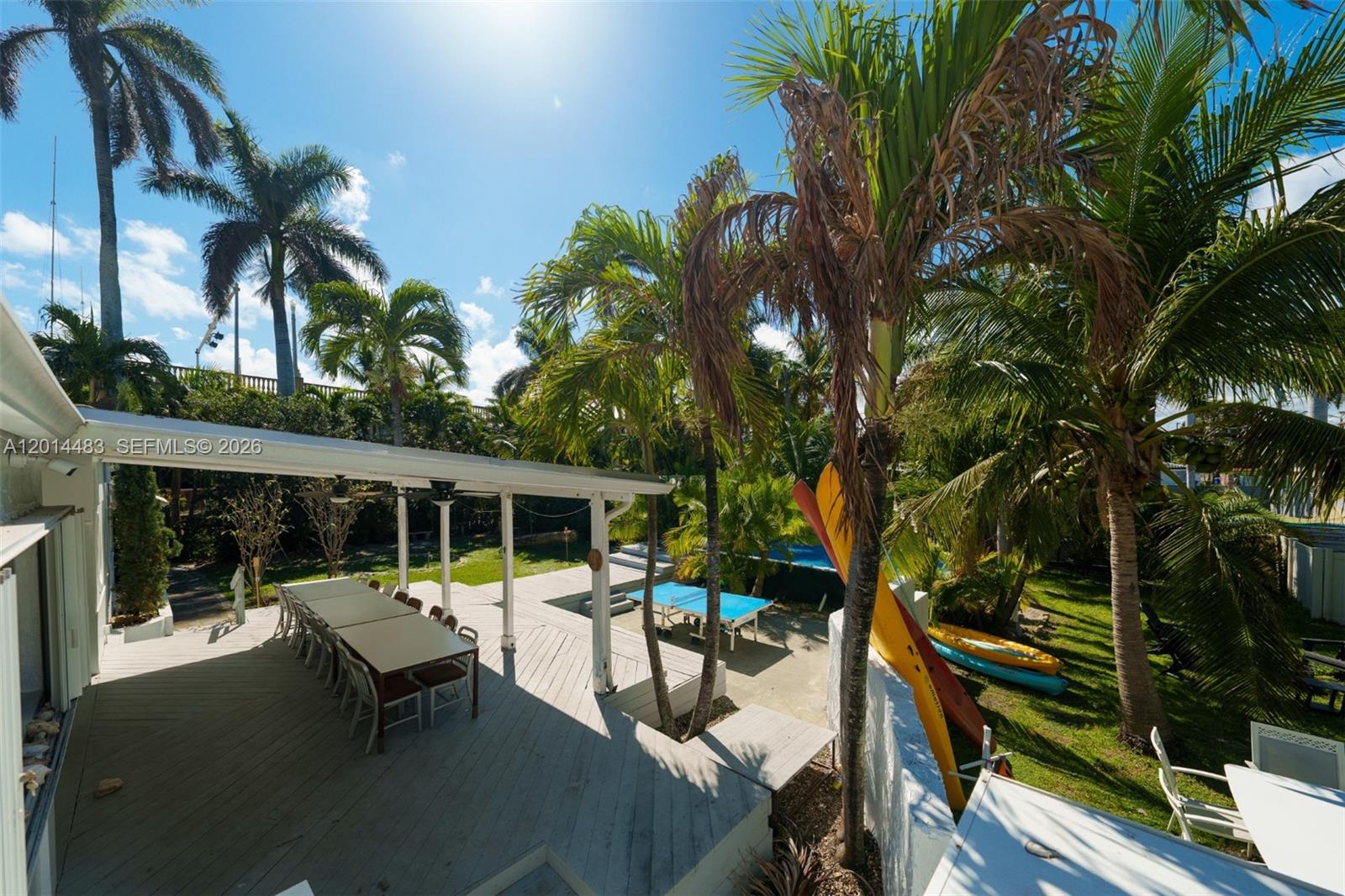 HOLLYWOOD LAKES SECTION - Residential