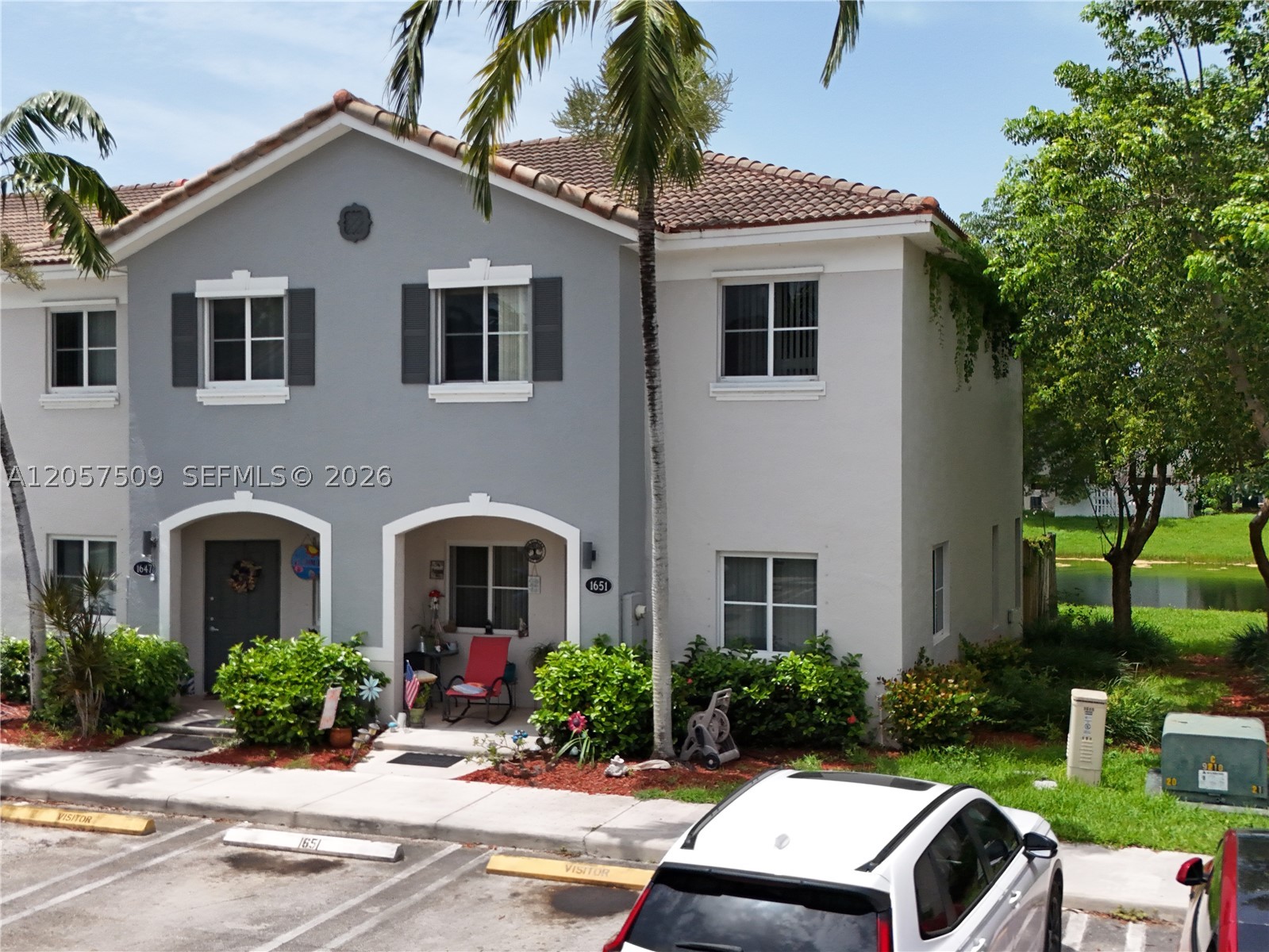 Lake front Corner Unit Home with 3- bedroom, 2.5- bathrooms in gated community.
Recently upgraded community pool with plenty of parking.
Strategically designed two-story layout featuring comfortable living space with lake views.
Conveniently located near shops, parks, schools and highways like Turnpike and US1. Short Drive to Key Largo.
A brand new Publix at walking distance. 
Everything you need for a placid South Florida living.