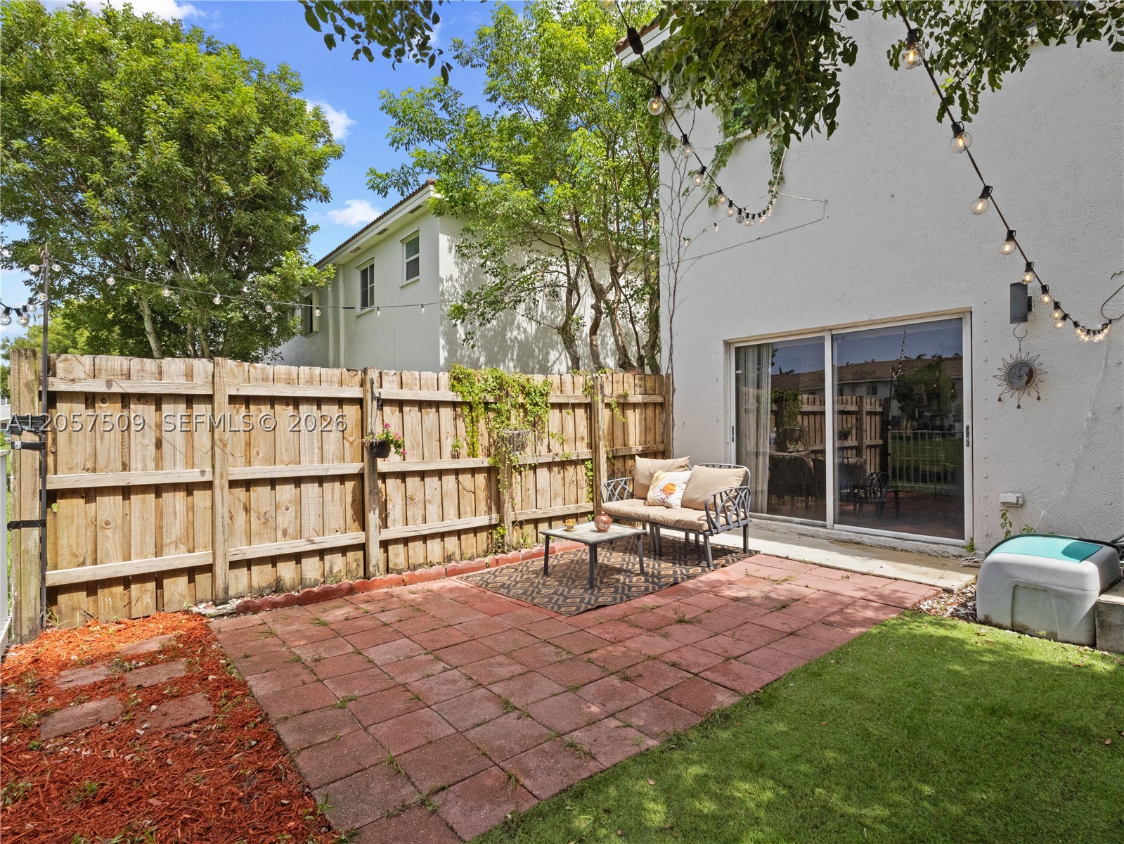 VENETIA GROVE - Residential