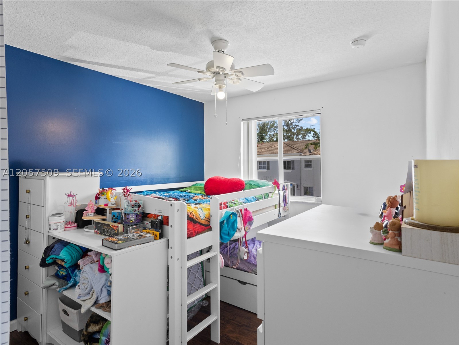 VENETIA GROVE - Residential