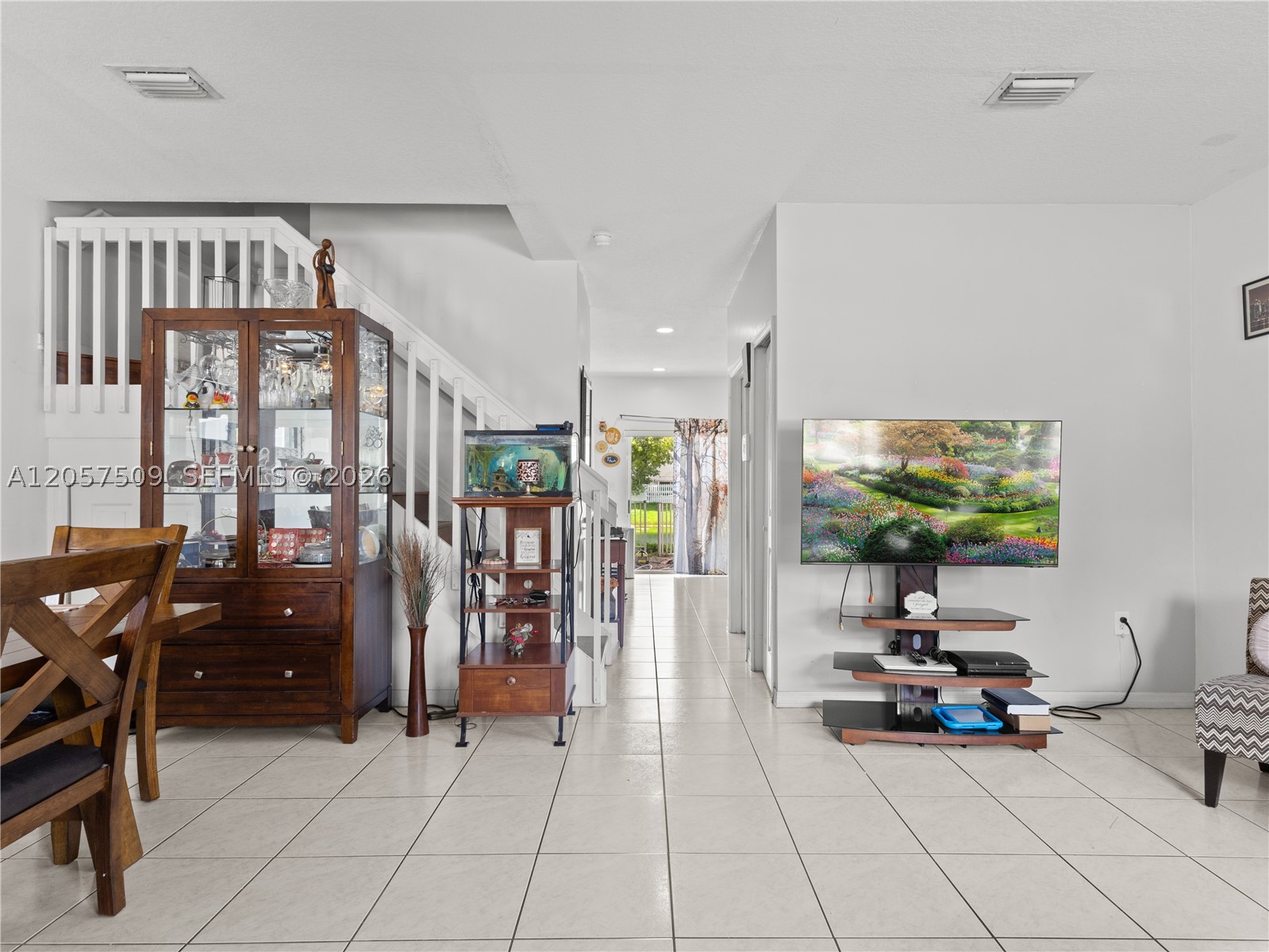 VENETIA GROVE - Residential