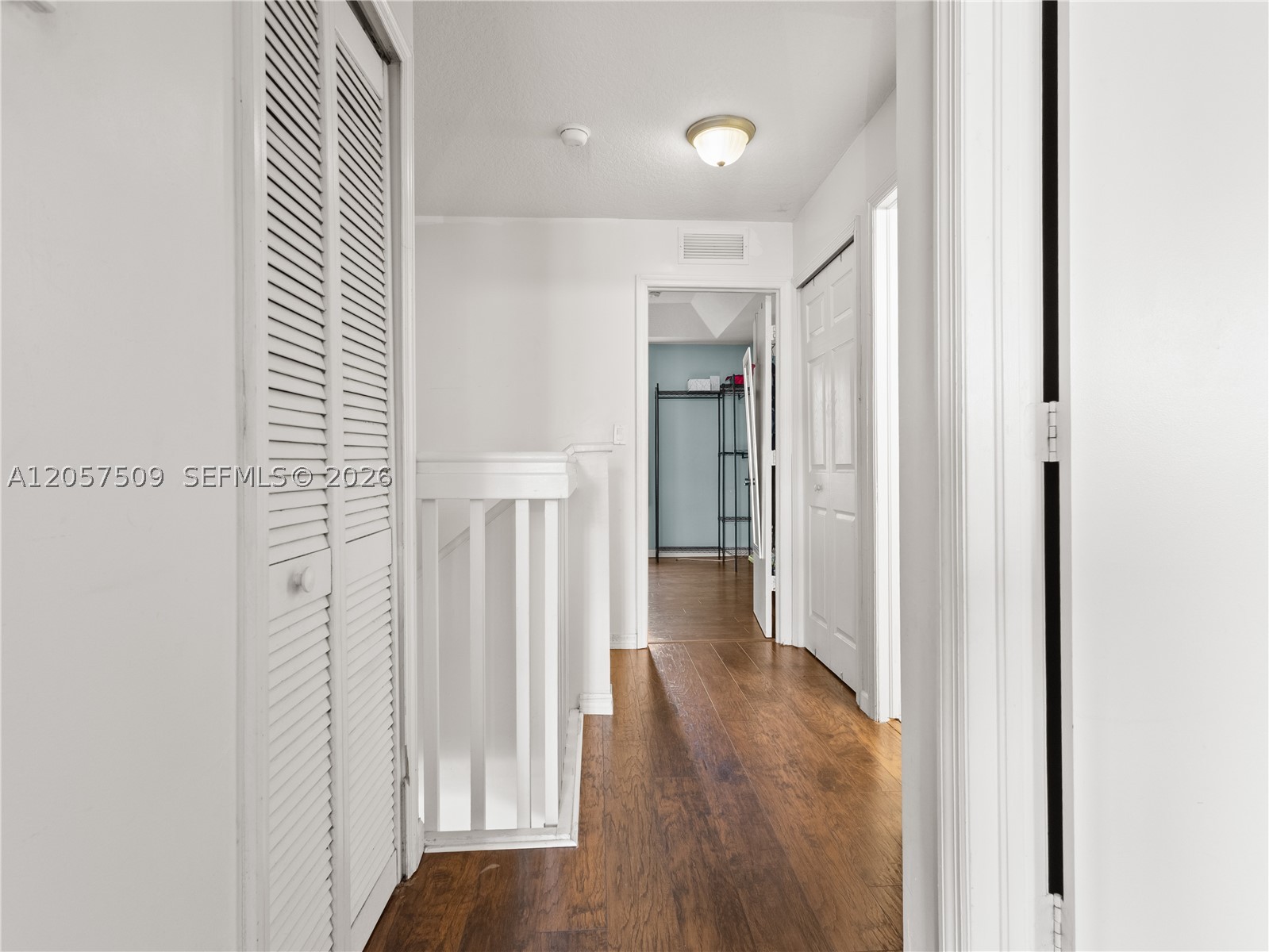 VENETIA GROVE - Residential