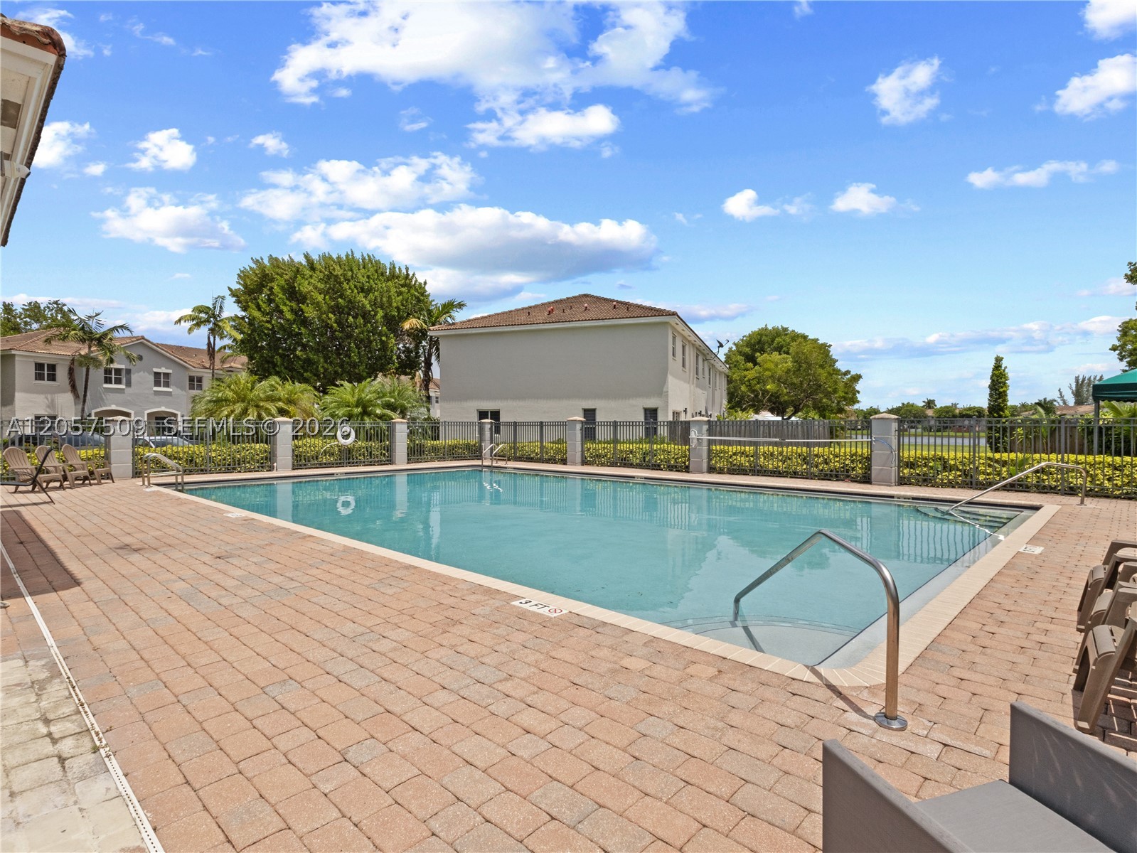 VENETIA GROVE - Residential