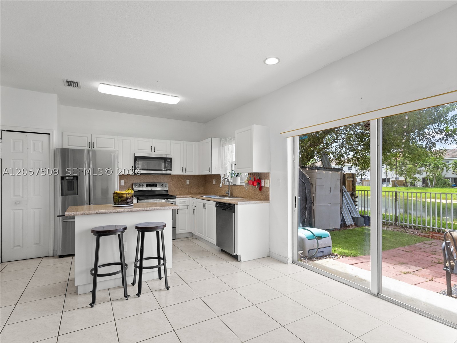 VENETIA GROVE - Residential