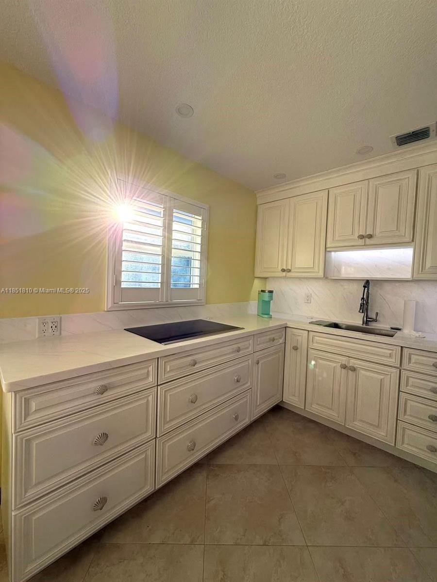CEDAR POINTE CONDO - Residential