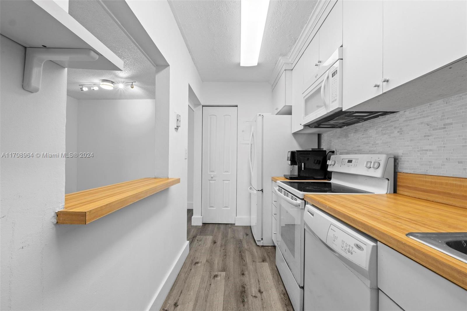 DORAL GARDENS CONDO - Residential