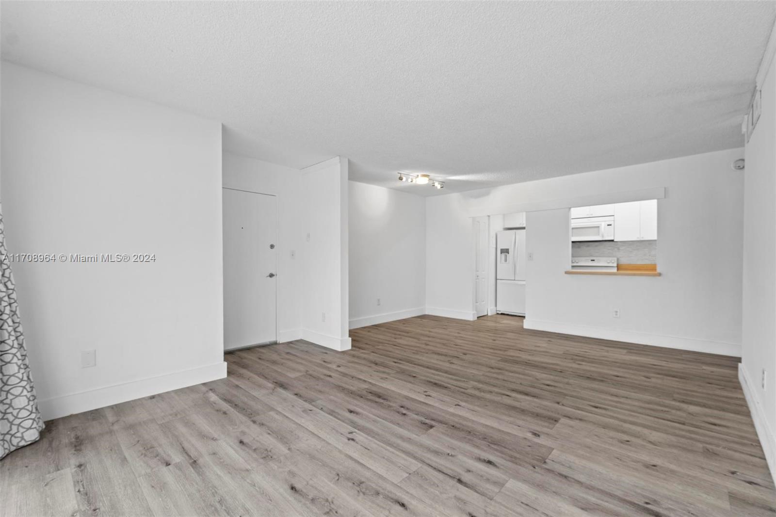 DORAL GARDENS CONDO - Residential