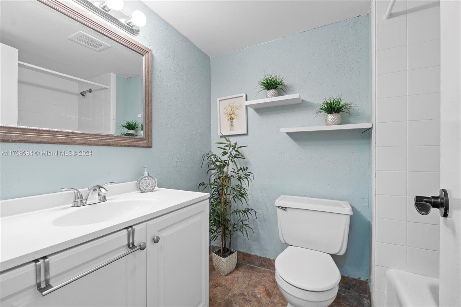 DORAL GARDENS CONDO - Residential