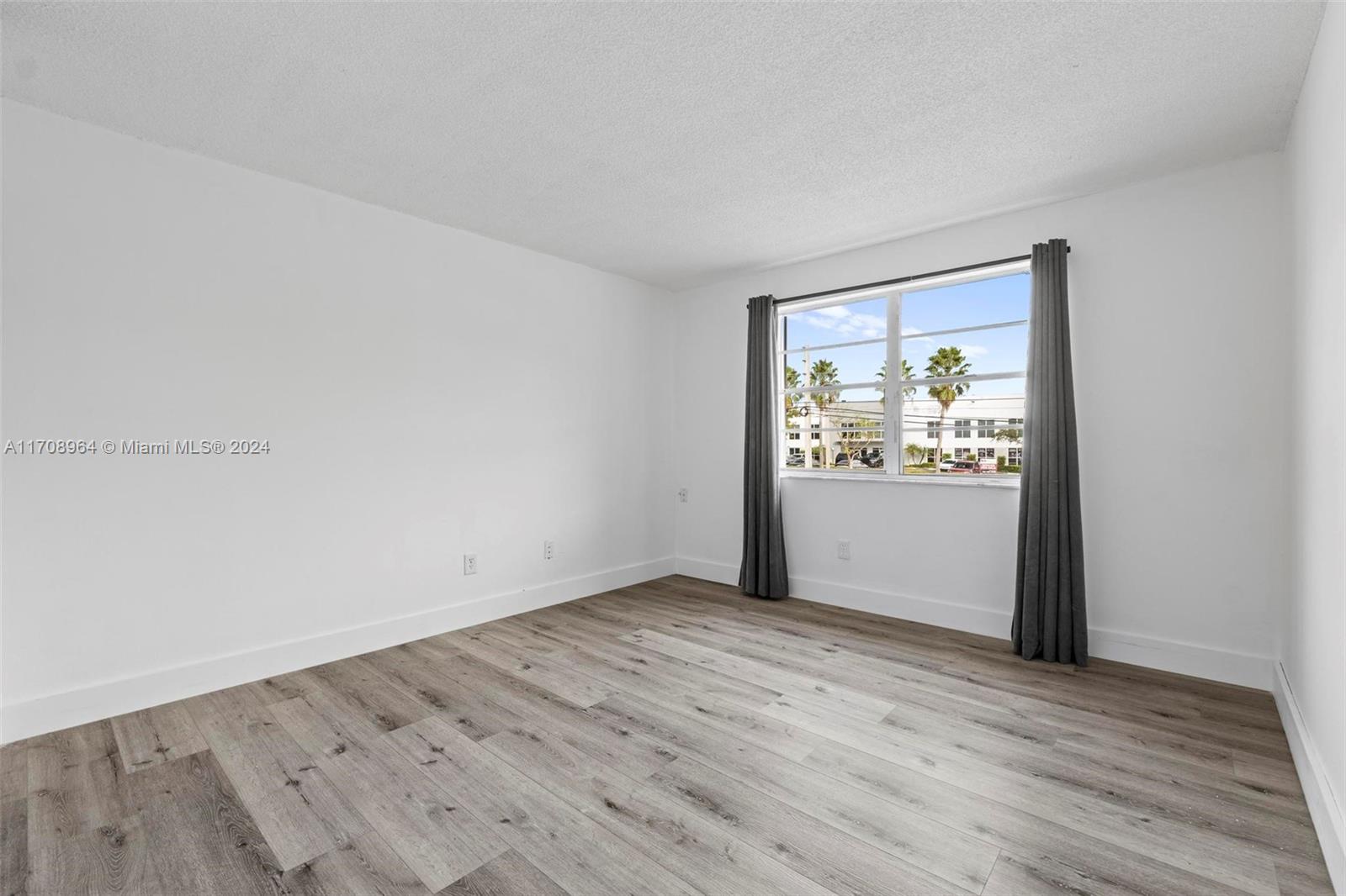 DORAL GARDENS CONDO - Residential