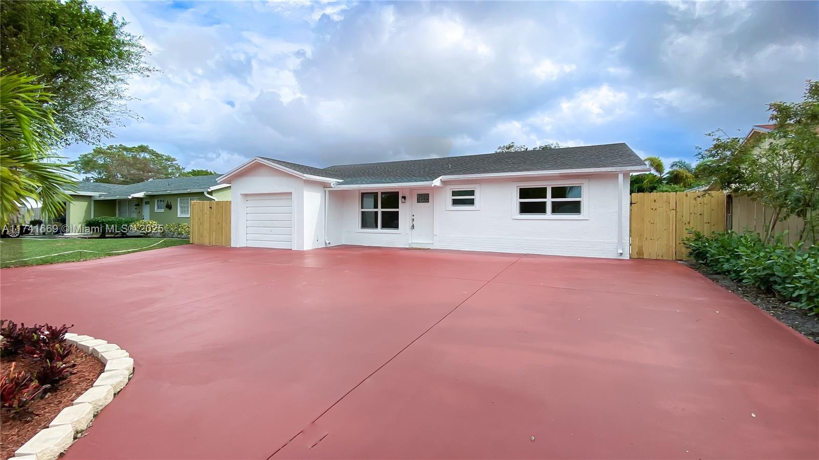 SANDALFOOT COVE SEC 7 AND - Residential Lease