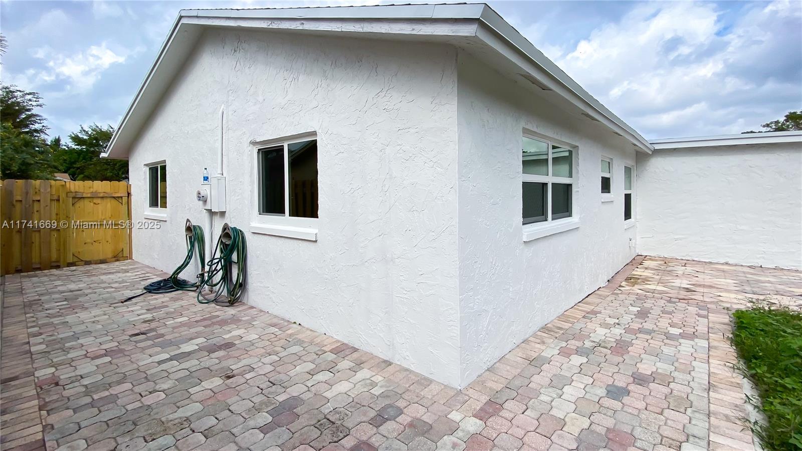 SANDALFOOT COVE SEC 7 AND - Residential Lease