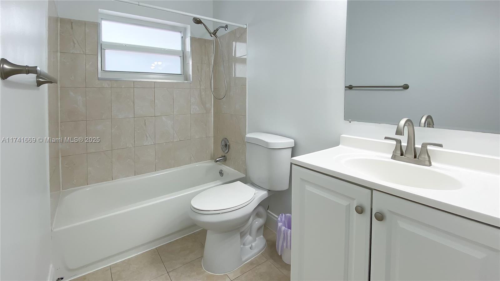 SANDALFOOT COVE SEC 7 AND - Residential Lease