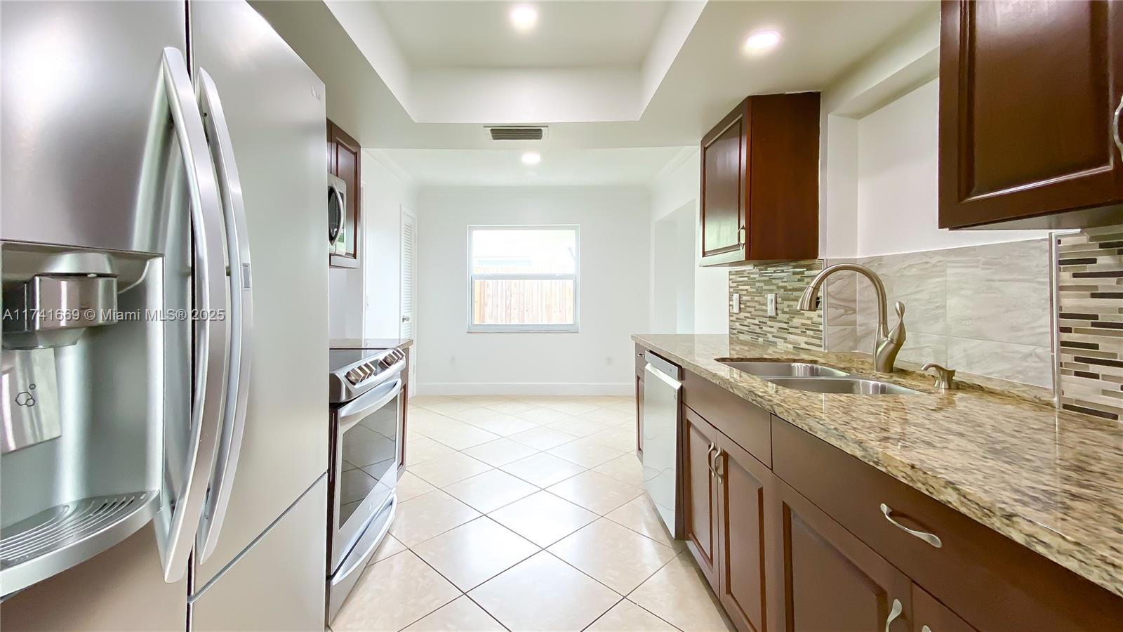 SANDALFOOT COVE SEC 7 AND - Residential Lease