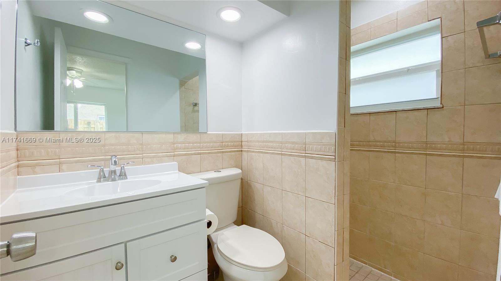 SANDALFOOT COVE SEC 7 AND - Residential Lease
