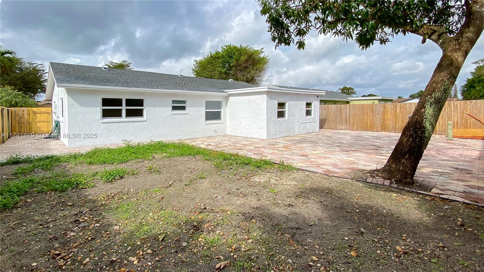 SANDALFOOT COVE SEC 7 AND - Residential Lease