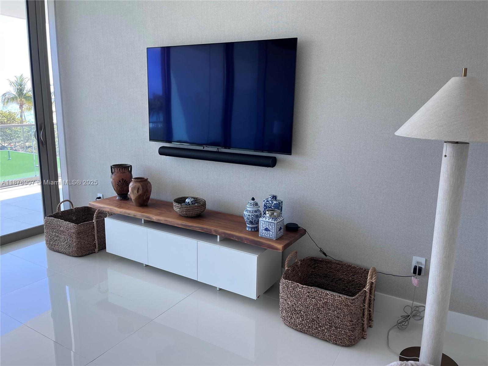OCEANA BAL HARBOUR CONDO - Residential