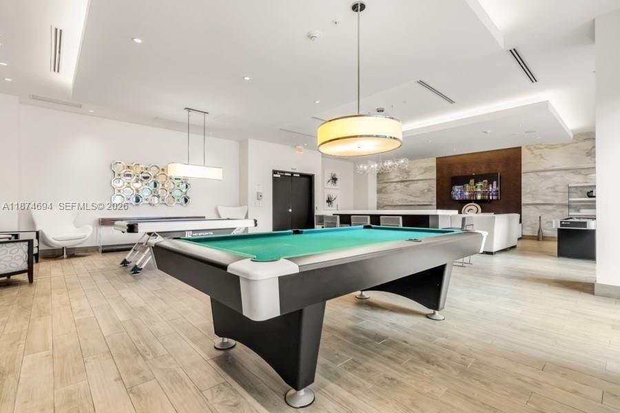 NINE AT MARY BRICKELL VIL - Residential