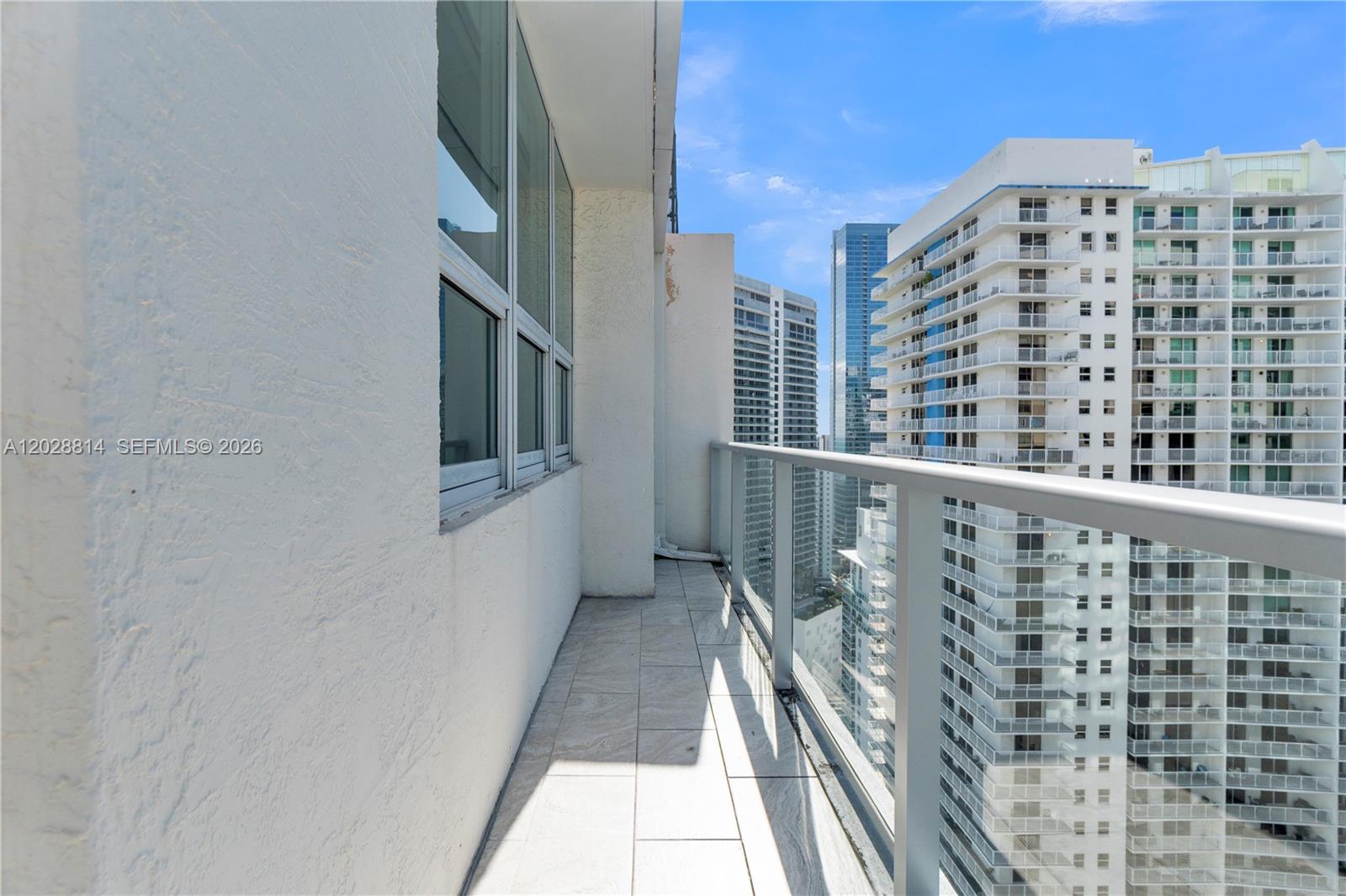 THE MARK ON BRICKELL COND - Residential Lease