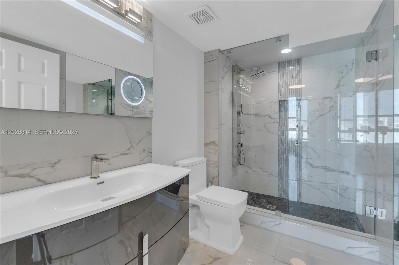THE MARK ON BRICKELL COND - Residential Lease
