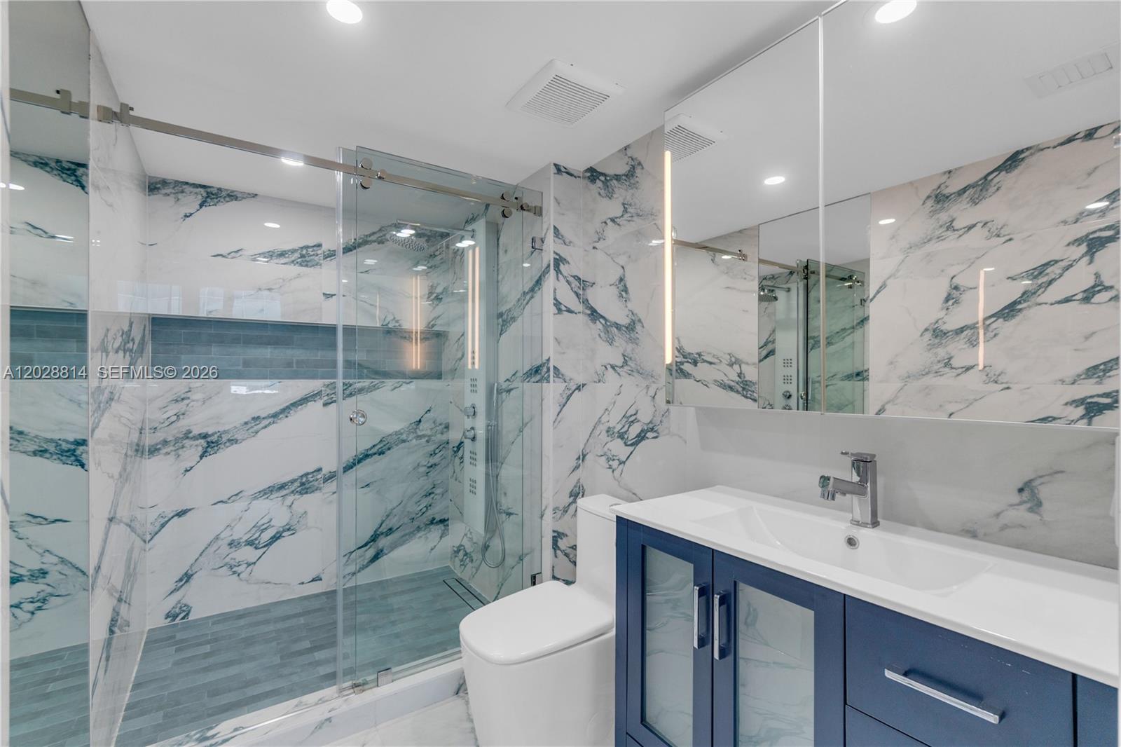 THE MARK ON BRICKELL COND - Residential Lease