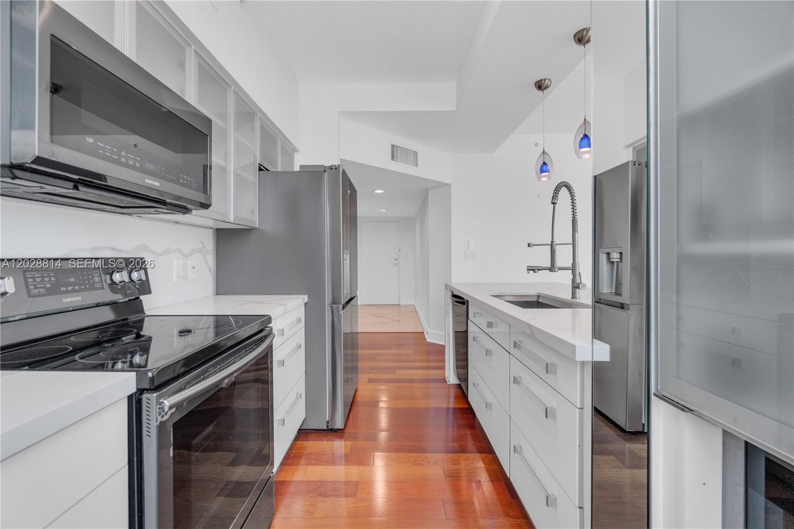 THE MARK ON BRICKELL COND - Residential Lease
