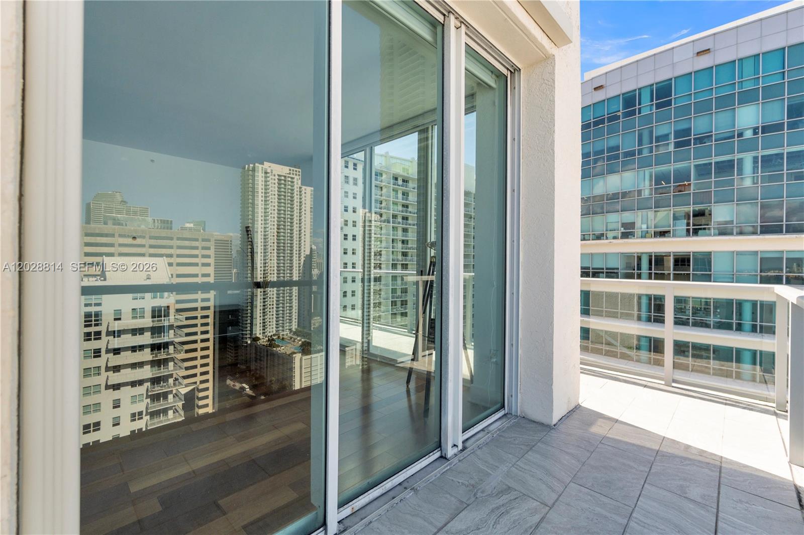 THE MARK ON BRICKELL COND - Residential Lease
