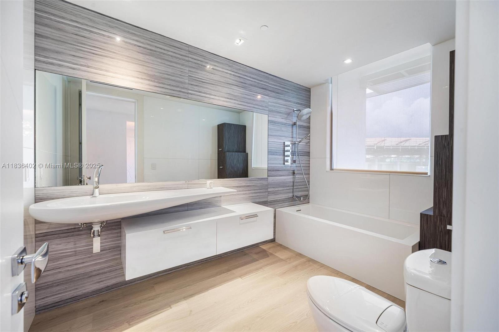 THE RESIDENCES AT THE BATH - Residential