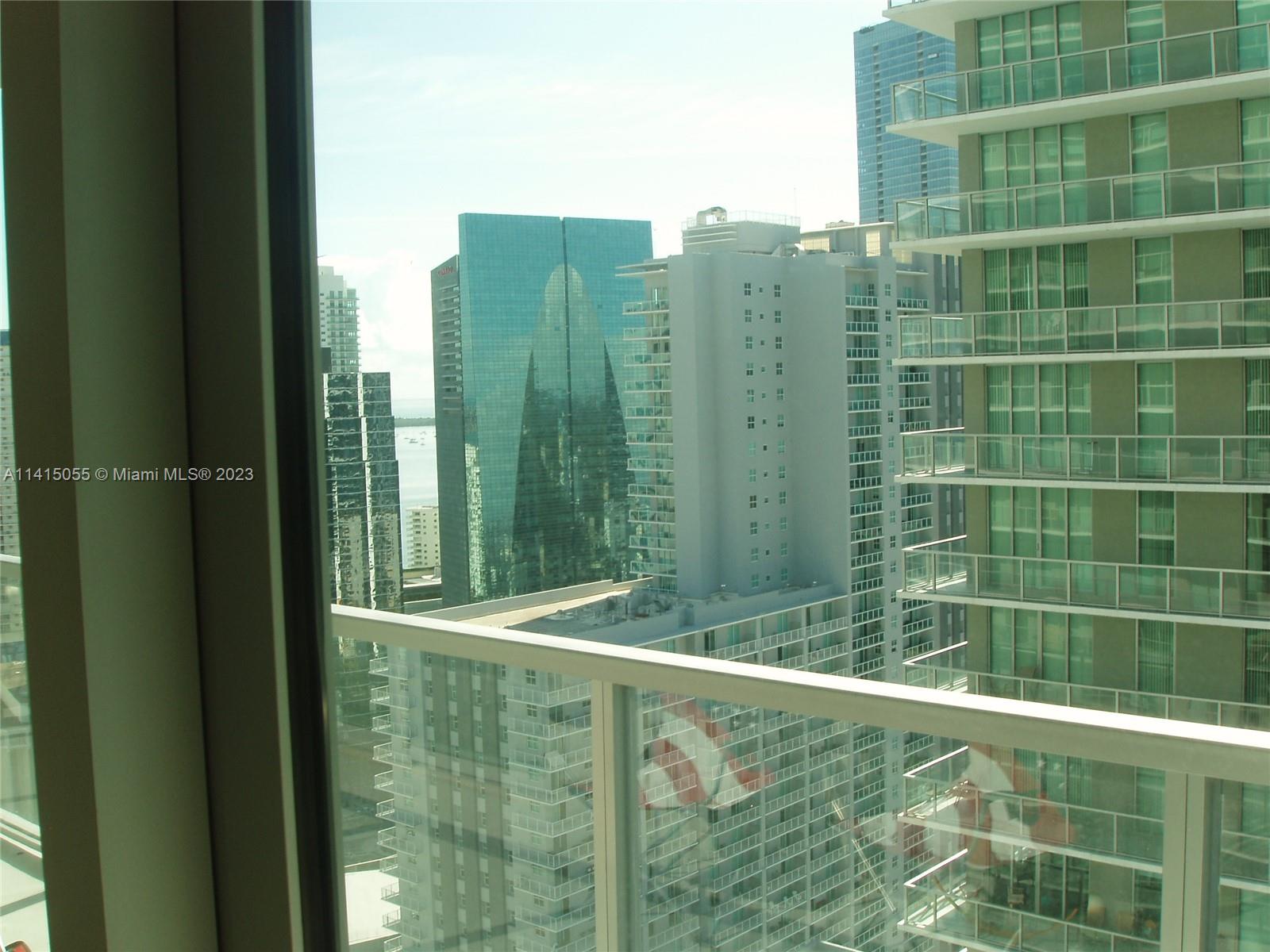 THE AXIS ON BRICKELL II C - Residential Lease