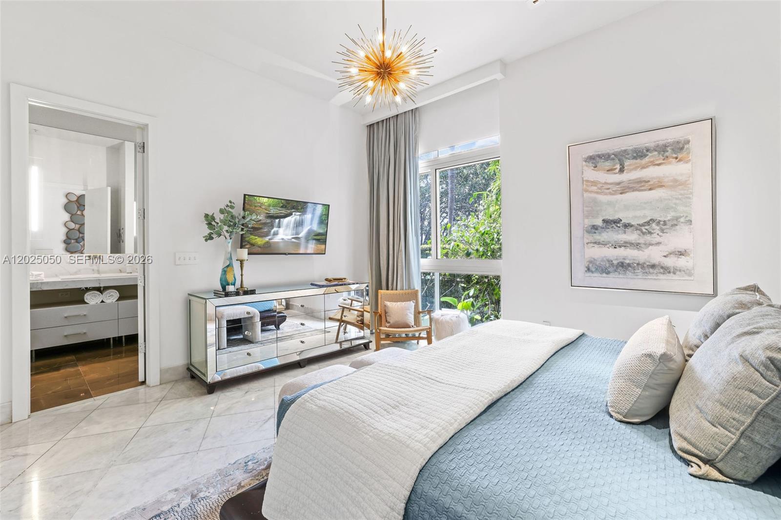 THE MERIDIAN CONDO - Residential