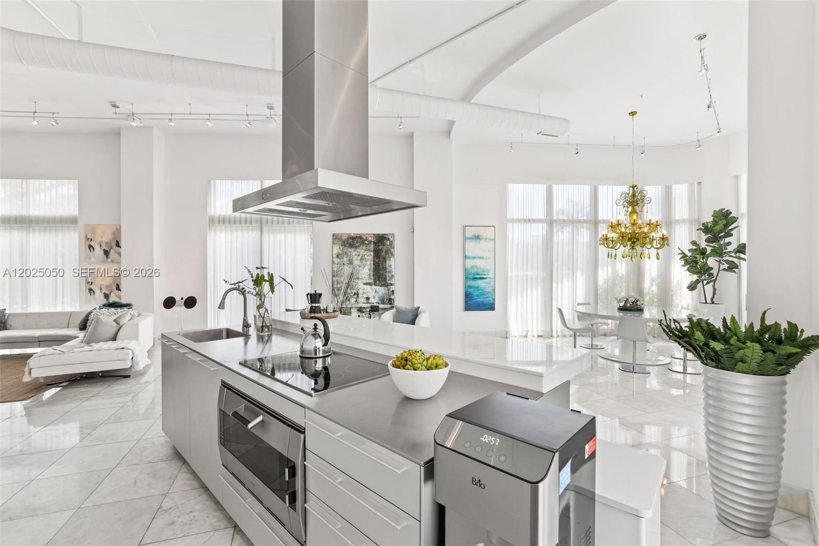 THE MERIDIAN CONDO - Residential