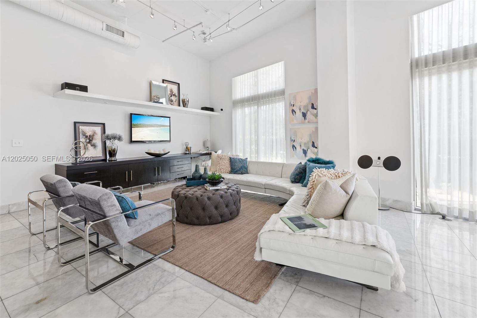 THE MERIDIAN CONDO - Residential
