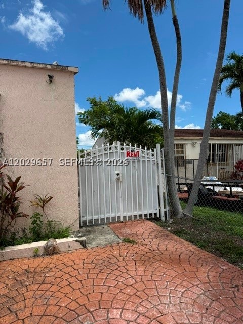 Centrally located and move-in ready! This charming efficiency rental offers a comfortable and private living space with tile flooring throughout, assigned parking, and a separate private entrance. Ideally situated near shopping centers, restaurants, schools, and major highways, providing convenient access to everything you need. Perfect for those seeking comfort, convenience, and affordability. Easy to show!Use Showing Time.