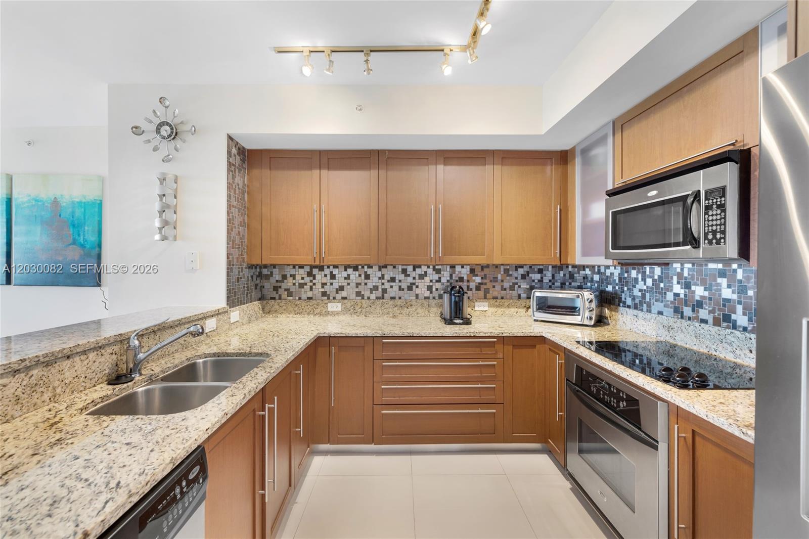 SAPPHIRE FORT LAUDERDALE - Residential