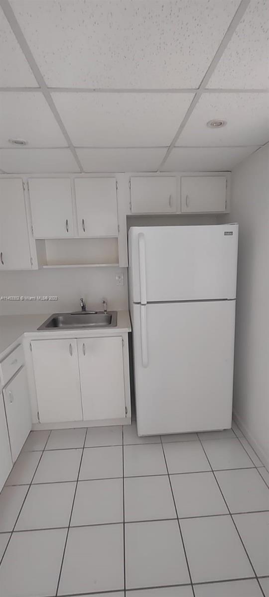 NEW WORLD CONDO APTS IV - Residential Lease
